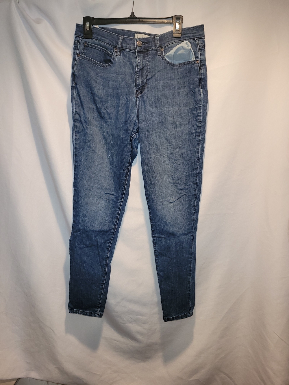 Nicole Miller Medium Blue Straight-Leg Jeans